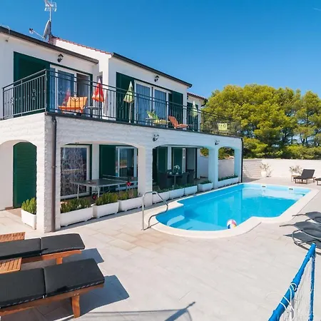 Holiday Sunset Villa