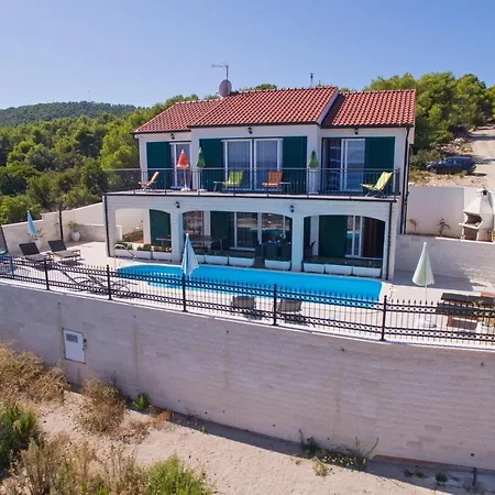 Holiday Sunset Villa
